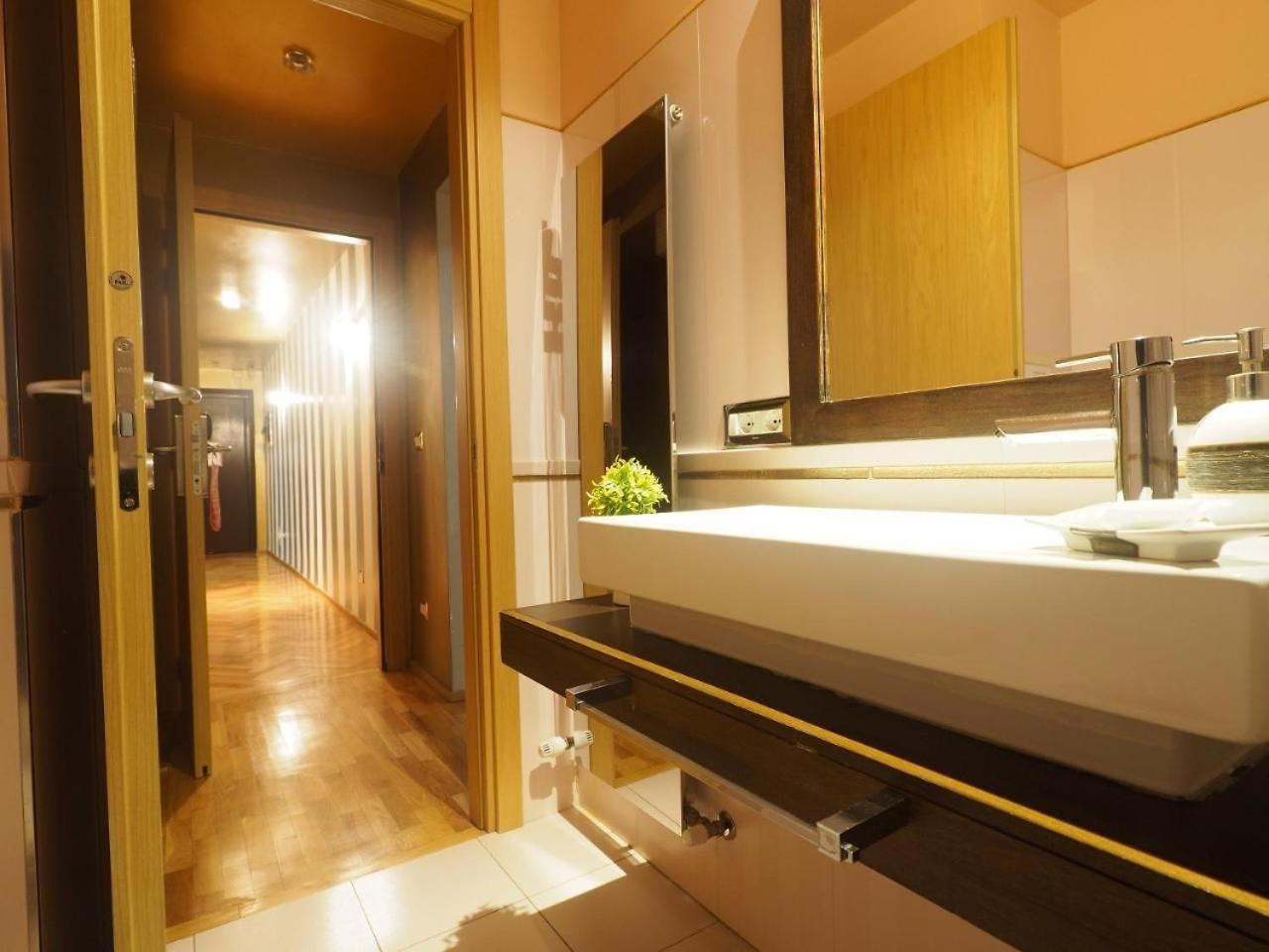 House Borgia Aparthotel Roma Ngoại thất bức ảnh